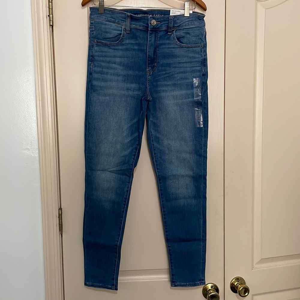 American Eagle Next Level High-Waisted Jegging